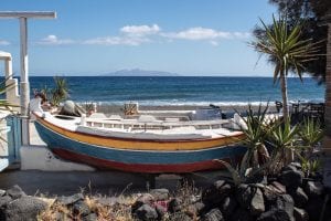 yoga retreat santorini greece